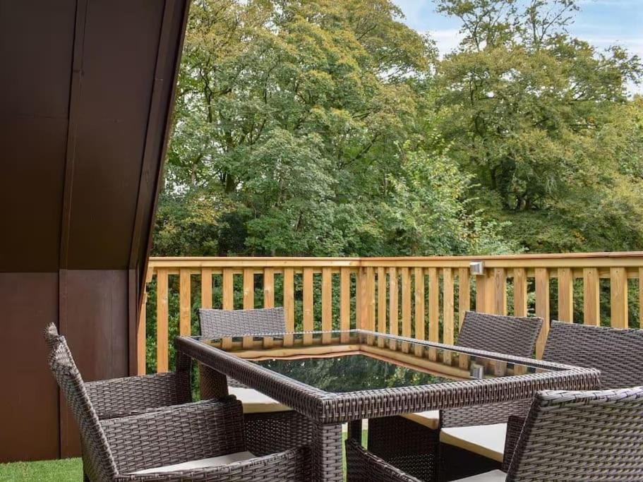 24 Valley Lodge Holiday Cottage 卡林顿 外观 照片